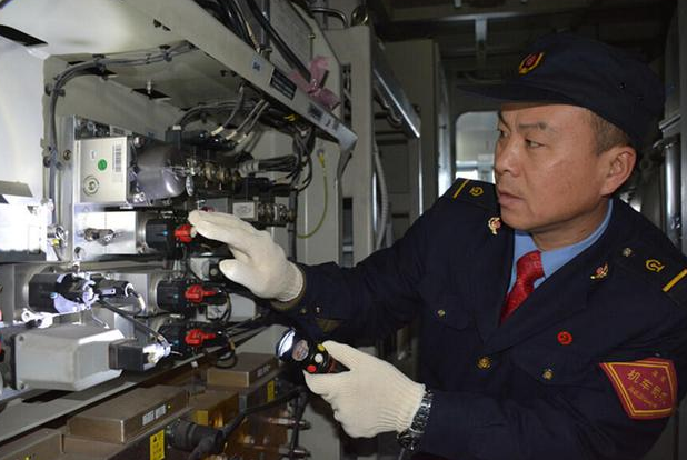 機車專用逆變器故障應急處理方案(圖1) 機車專用逆變器故障應急處理方案(圖1)